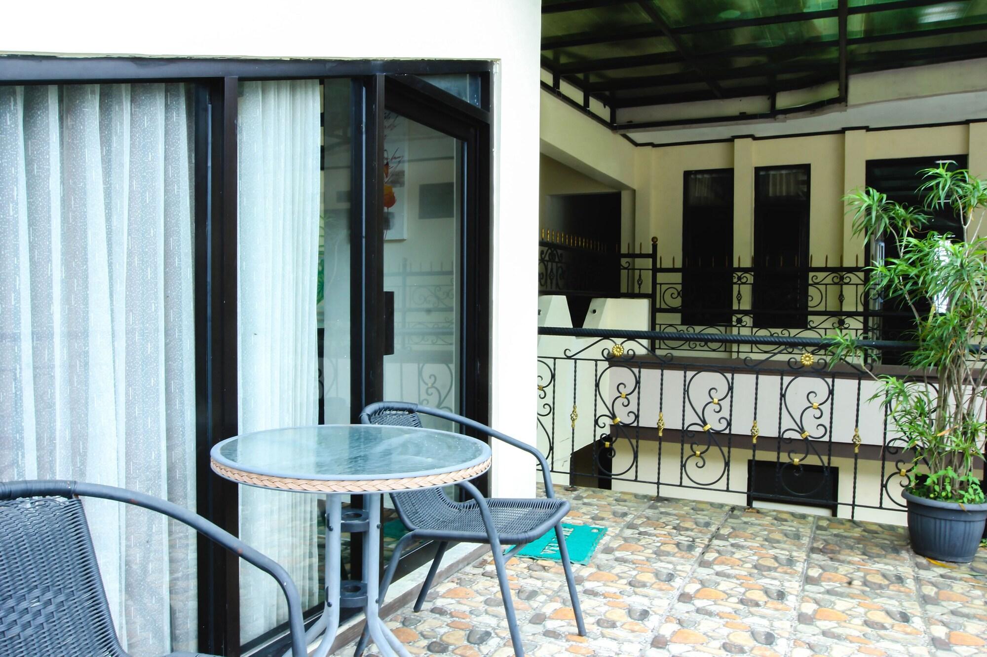 Reddoorz Near Cikole Lembang Hotel Buitenkant foto
