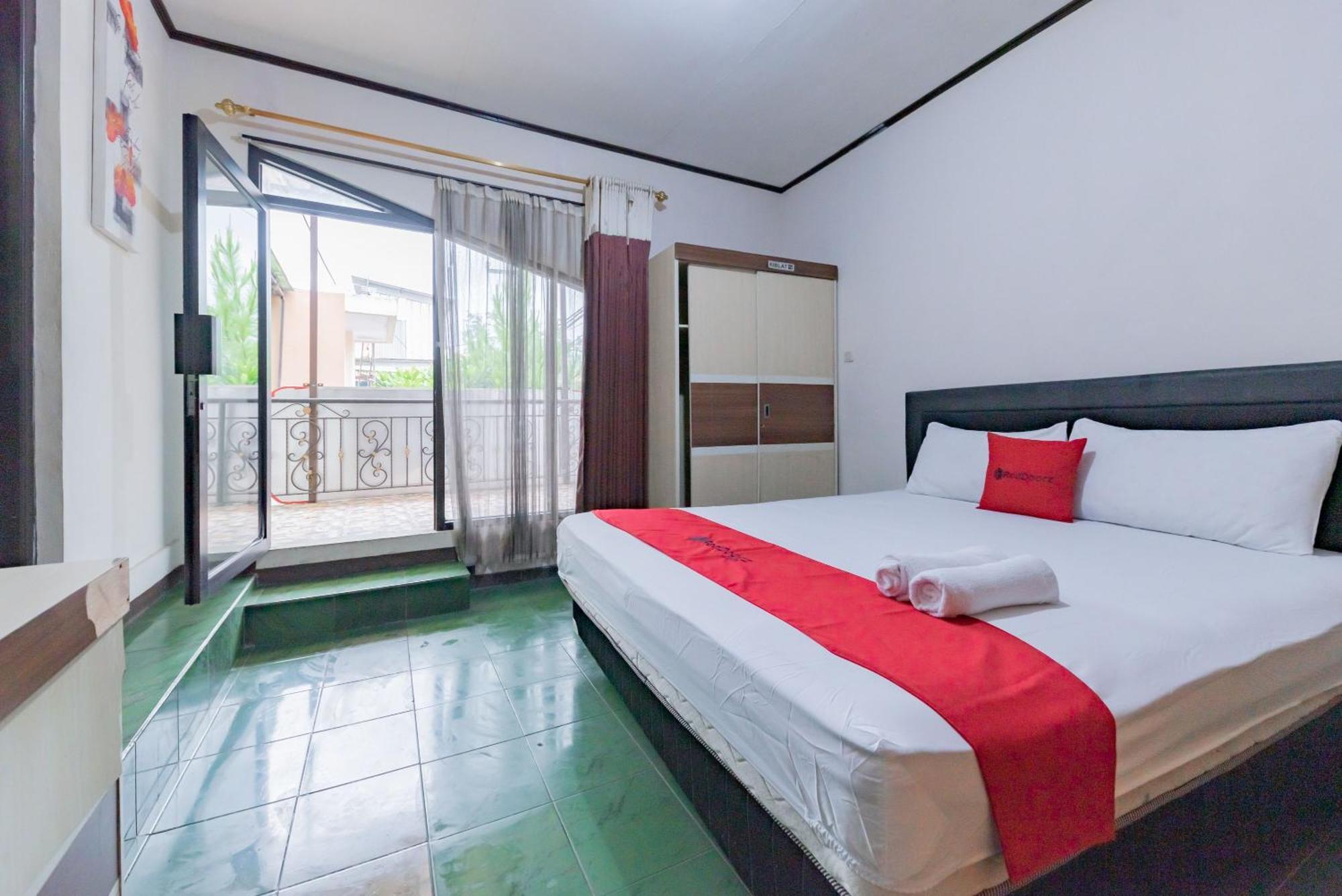 Reddoorz Near Cikole Lembang Hotel Buitenkant foto