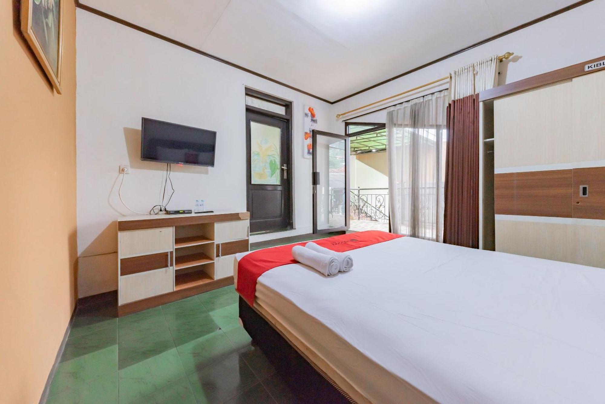 Reddoorz Near Cikole Lembang Hotel Buitenkant foto